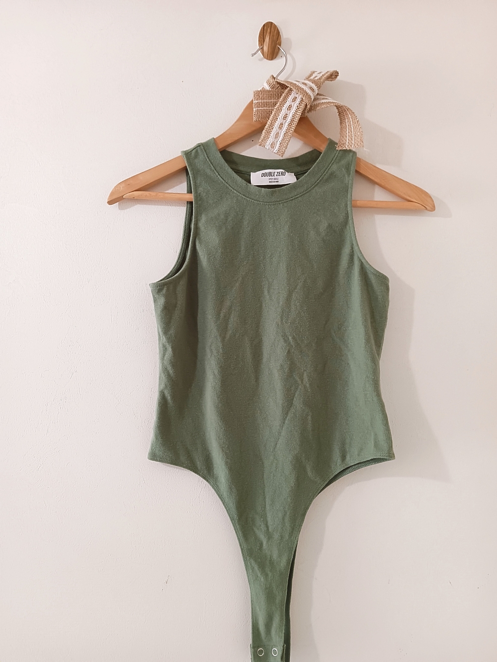 NANAMACS DOUBLE ZERO LIGHT GREEN SLEEVELESS HIGH NECK TANK BODYSUIT TOP SMALL